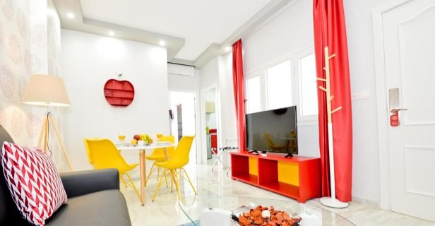 Apartamentos The Zentral Arenal Suites