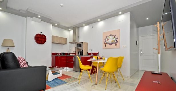 Apartamentos The Zentral Arenal Suites