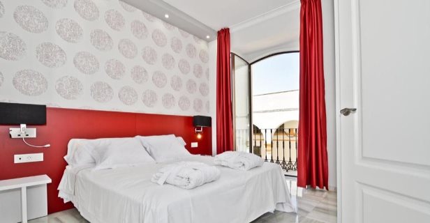 Apartamentos The Zentral Arenal Suites