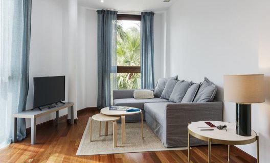 Apartamentos Torre De La Plata