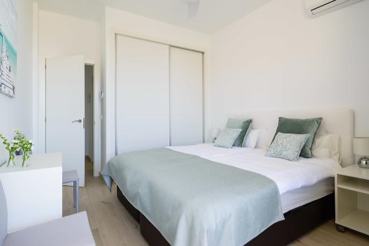 Apartamentos Torre De La Roca