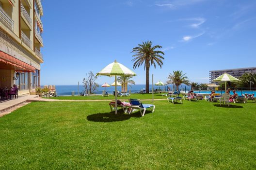 Apartamentos Torre De La Roca