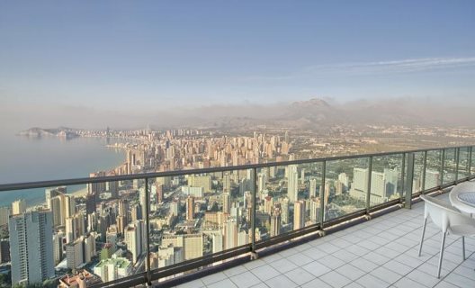 Apartamentos Torre Lugano Sky