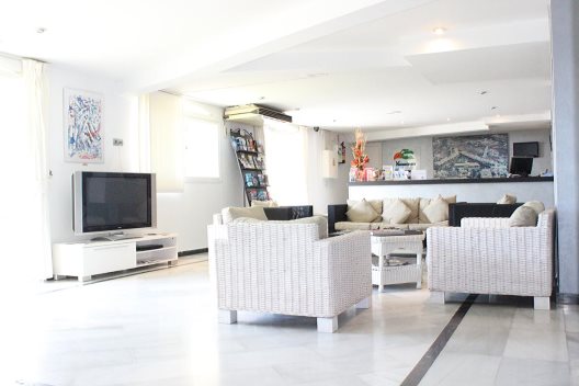 Apartamentos Torrenueva Park