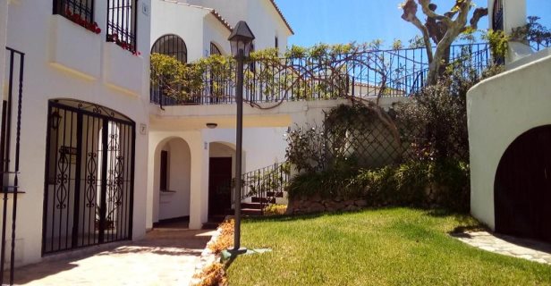 Apartamentos Tossablanca