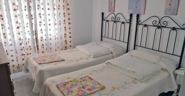Apartamentos Turisticos Intercentro Algarrobo