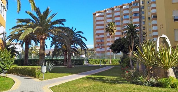 Apartamentos Turisticos Intercentro Algarrobo