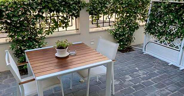 Apartamentos Turísticos La Plaza