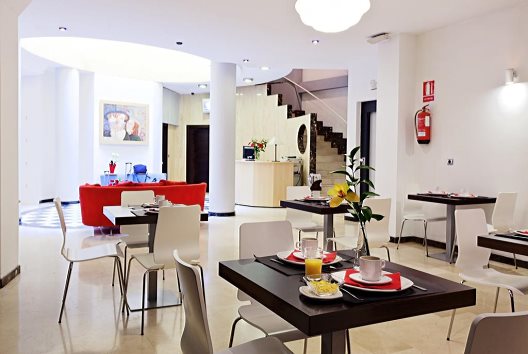 Apartamentos Turísticos Los Girasoles II Granada
