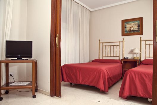 Apartamentos Turisticos Olano