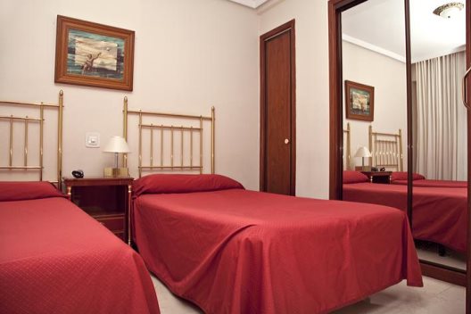 Apartamentos Turisticos Olano