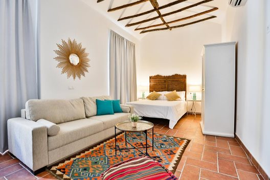 Apartamentos Urban Vida Alcazar