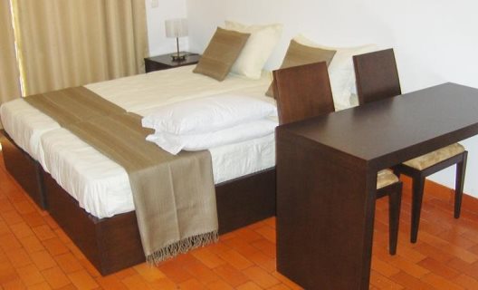 Apartamentos Via Dona Ana
