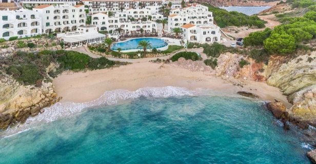 Apartamentos White Sands Beach Club