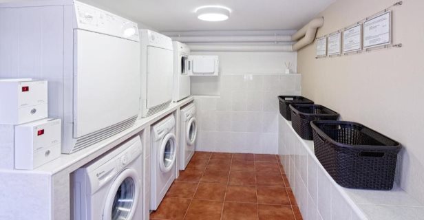 Apartamentos White Sands Beach Club