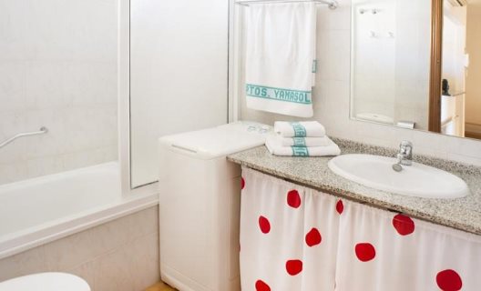 Apartamentos Yamasol