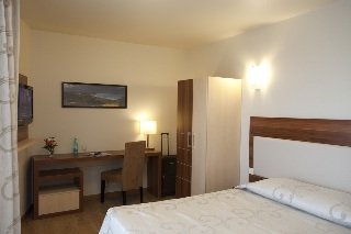 Aparthotel 1 Ere Avenue Val Senart