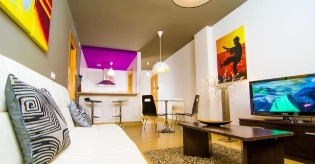Aparthotel 16:9 Suites Almeria