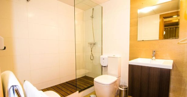 Aparthotel 16:9 Suites Almeria