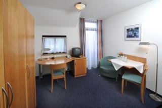 Aparthotel Acora Und Wohnen Karlsruhe