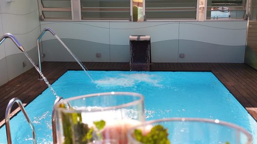 Aparthotel Ako Suite