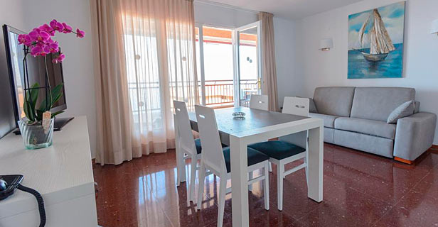 Aparthotel Albatros Family