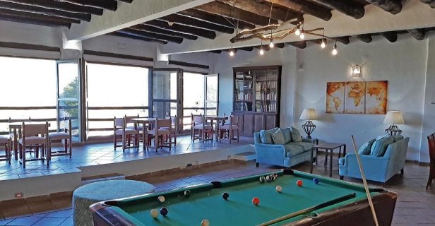 Aparthotel Alcazaba De Busquistar