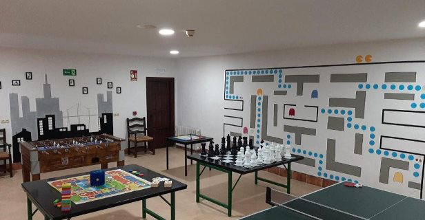 Aparthotel Alcazaba De Busquistar