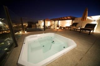 Aparthotel Alegranza Luxury Condominium & Resort