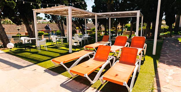 Aparthotel Alfas Oasis
