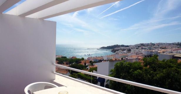 Aparthotel Almar