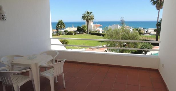Aparthotel Almar