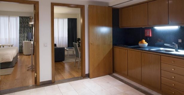 Aparthotel Altis Suites