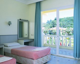 Aparthotel Amaris