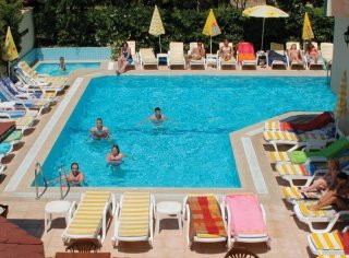 Aparthotel Amaris
