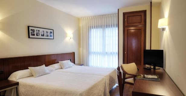 Aparthotel Arias