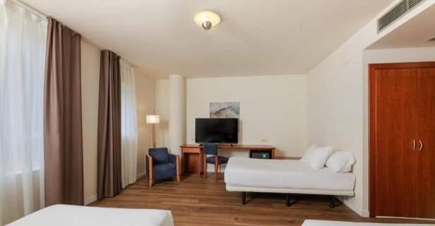 Aparthotel Arrahona