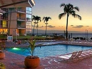 Aparthotel Aston At The Waikiki Banyan