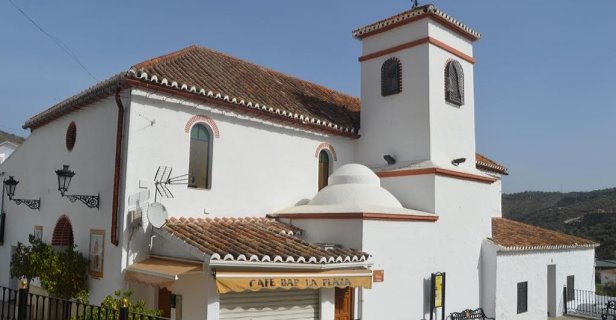 Aparthotel Balcones De Bentomiz