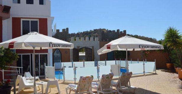 Aparthotel Balcones De Bentomiz