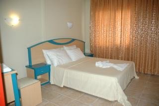 Aparthotel Basil's