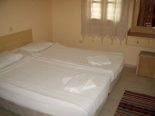 Aparthotel Basri