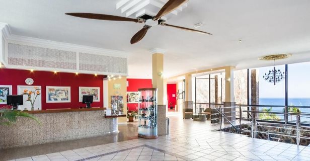 Aparthotel Bluebay Beach Club
