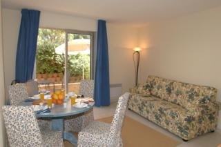 Aparthotel Caesar Domus