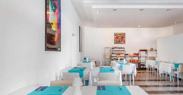 Aparthotel Cala Blanca By Diamond Resorts