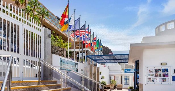Aparthotel Cala Blanca By Diamond Resorts