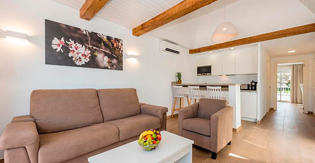 Aparthotel Camelina Suites