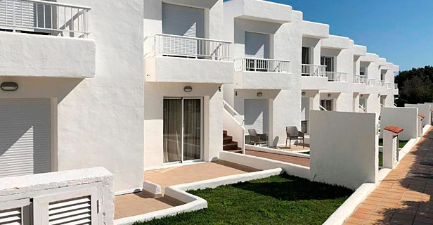 Aparthotel Camelina Suites
