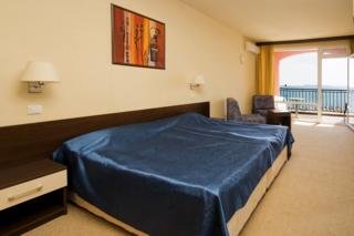 Aparthotel Carina Beach