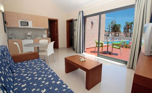 Aparthotel Caybeach Caleta
